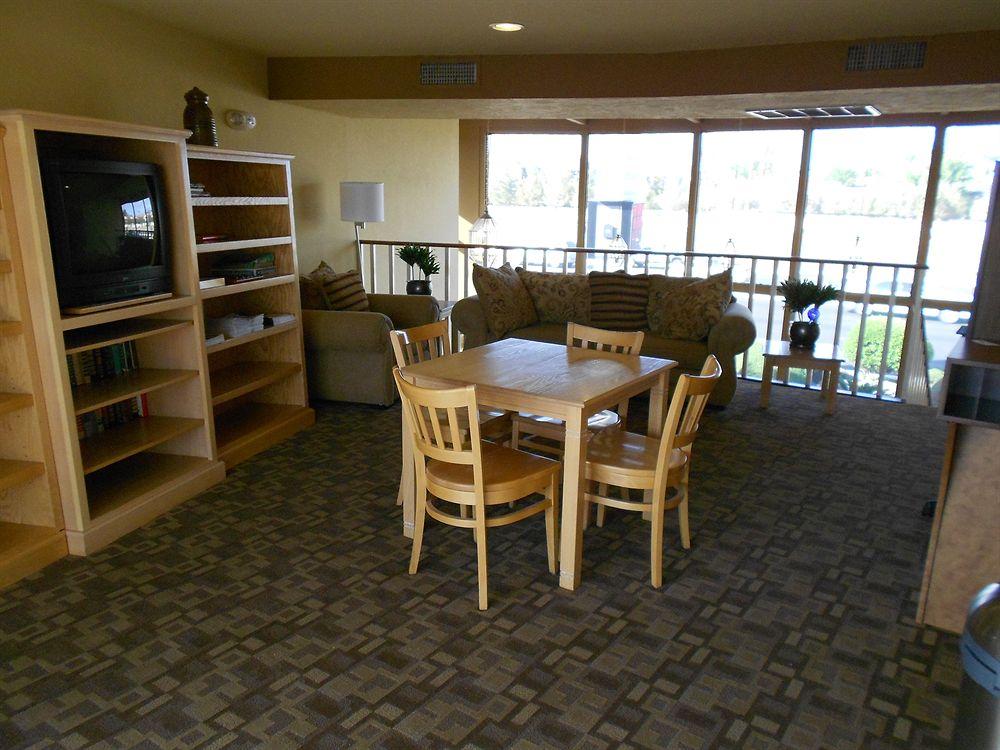 Quality Inn & Suites Phoenix Nw - Sun City Youngtown Eksteriør bilde