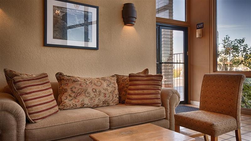 Quality Inn & Suites Phoenix Nw - Sun City Youngtown Eksteriør bilde
