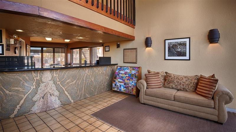 Quality Inn & Suites Phoenix Nw - Sun City Youngtown Eksteriør bilde