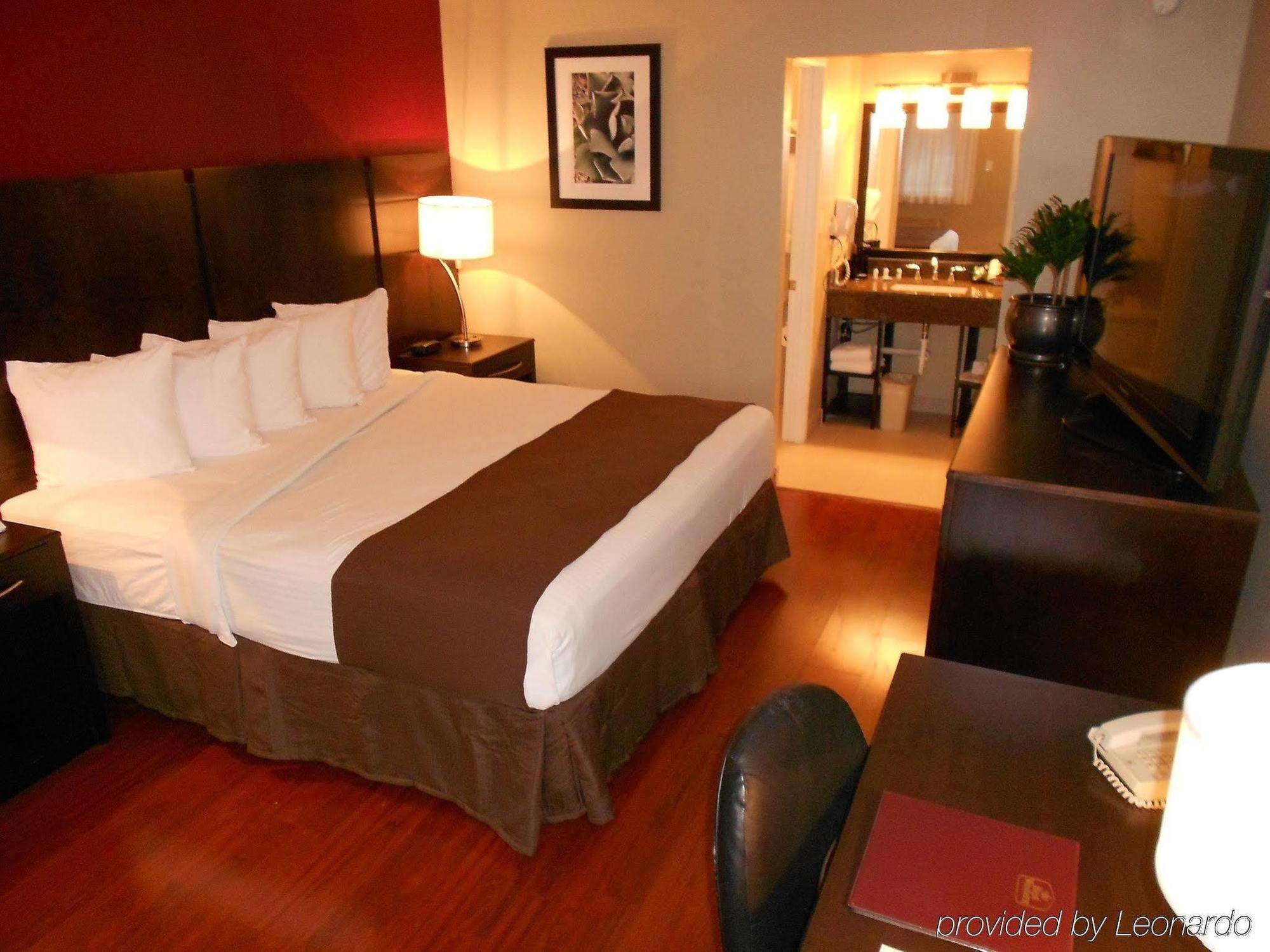 Quality Inn & Suites Phoenix Nw - Sun City Youngtown Rom bilde