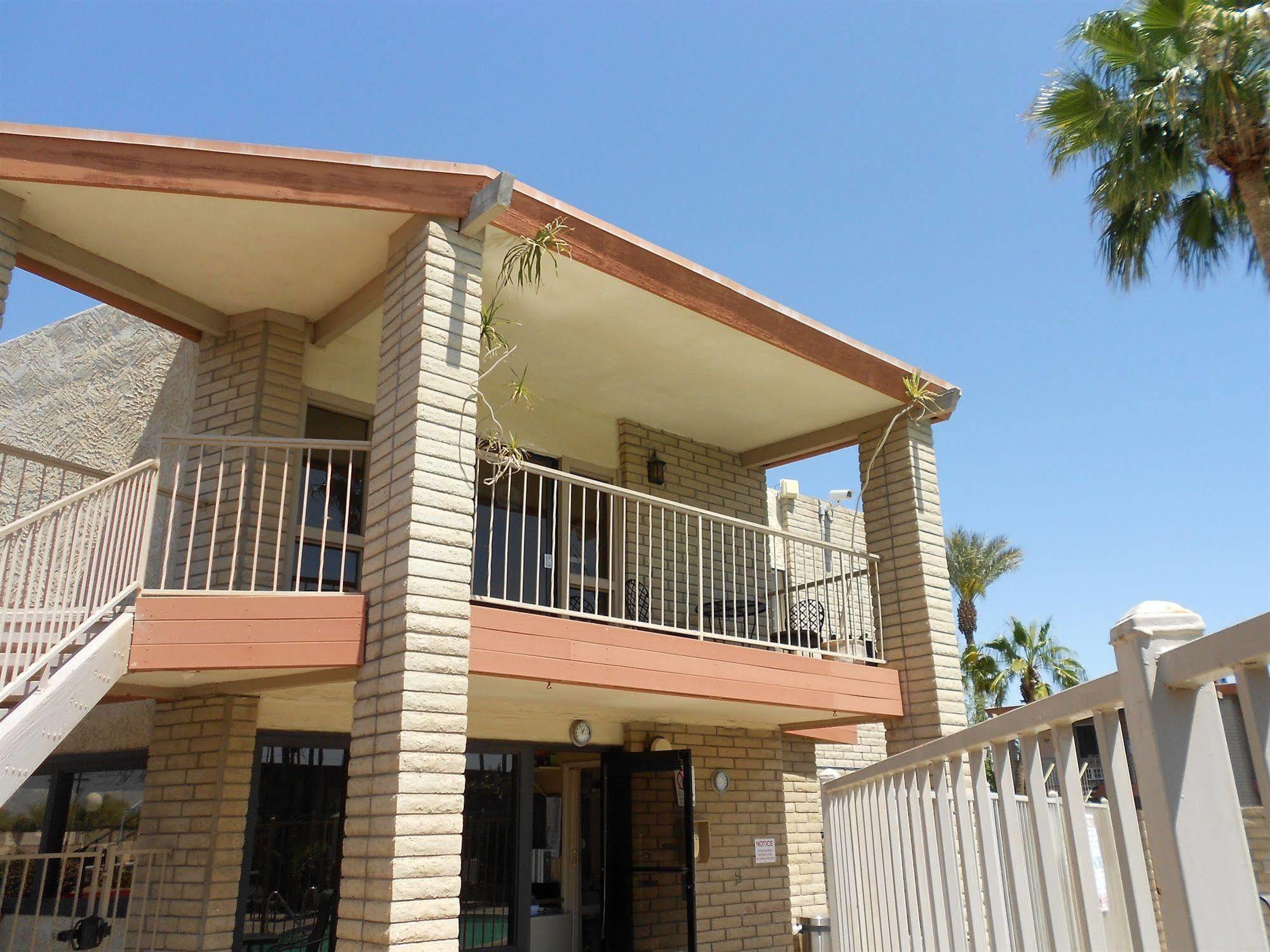 Quality Inn & Suites Phoenix Nw - Sun City Youngtown Eksteriør bilde