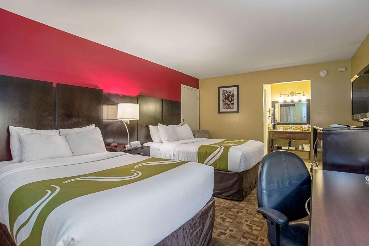 Quality Inn & Suites Phoenix Nw - Sun City Youngtown Eksteriør bilde