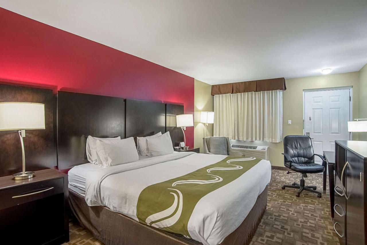 Quality Inn & Suites Phoenix Nw - Sun City Youngtown Eksteriør bilde